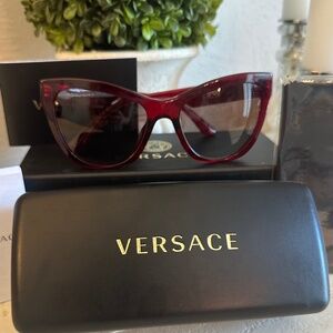 ❌SOLD❌VERSACE Versace Sunglasses Transparent Red/Grey Gradient NEW IN BOX